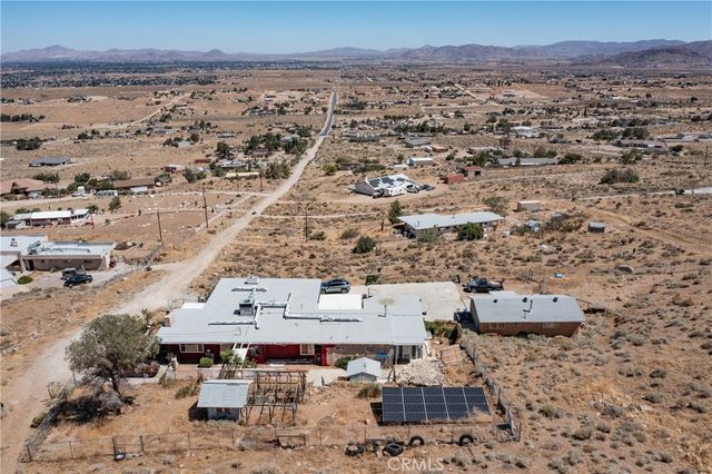 8929 Central Road, Apple Valley, CA 92308