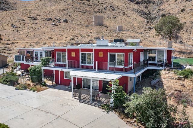 8929 Central Road, Apple Valley, CA 92308