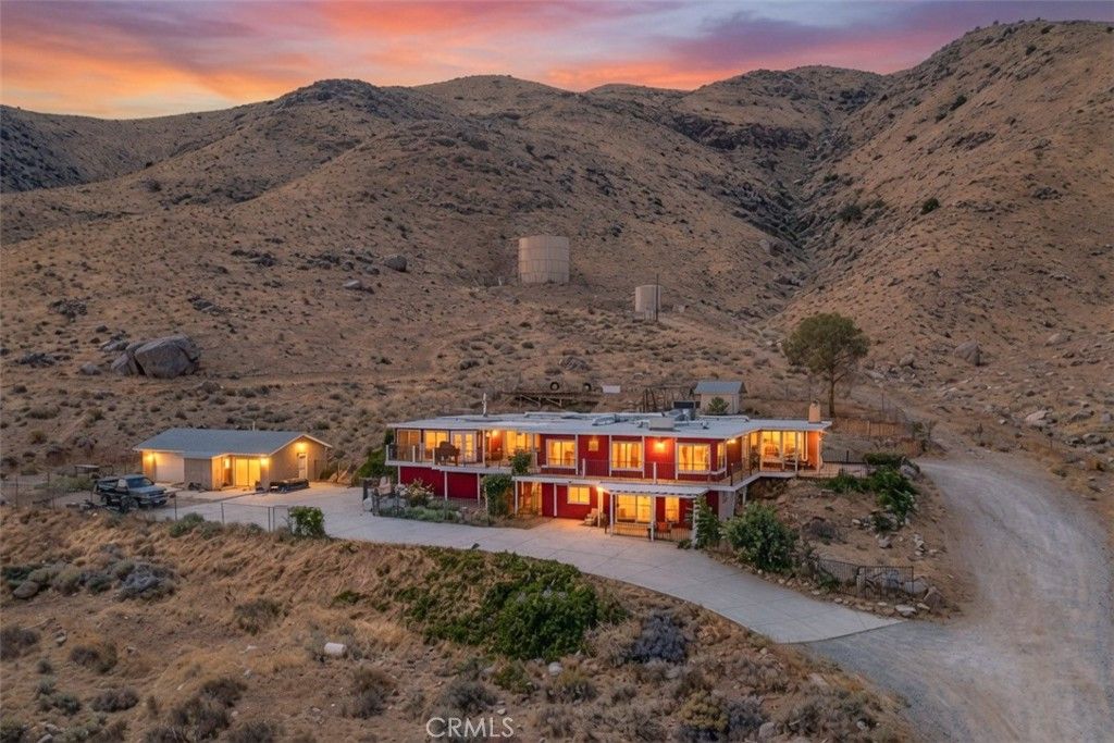 8929 Central Road, Apple Valley, CA 92308