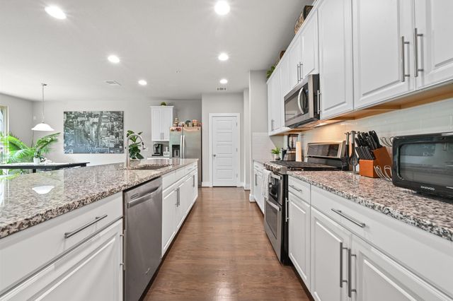 311 Bridgeford DR, Austin, TX 78745