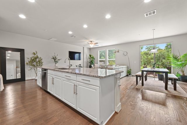 311 Bridgeford DR, Austin, TX 78745