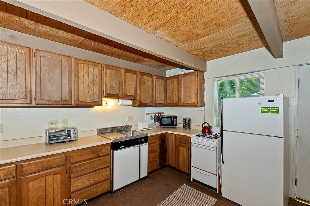 Image 23 of property listing at 432 E Big Bear Boulevard, Big Bear City, CA 92314