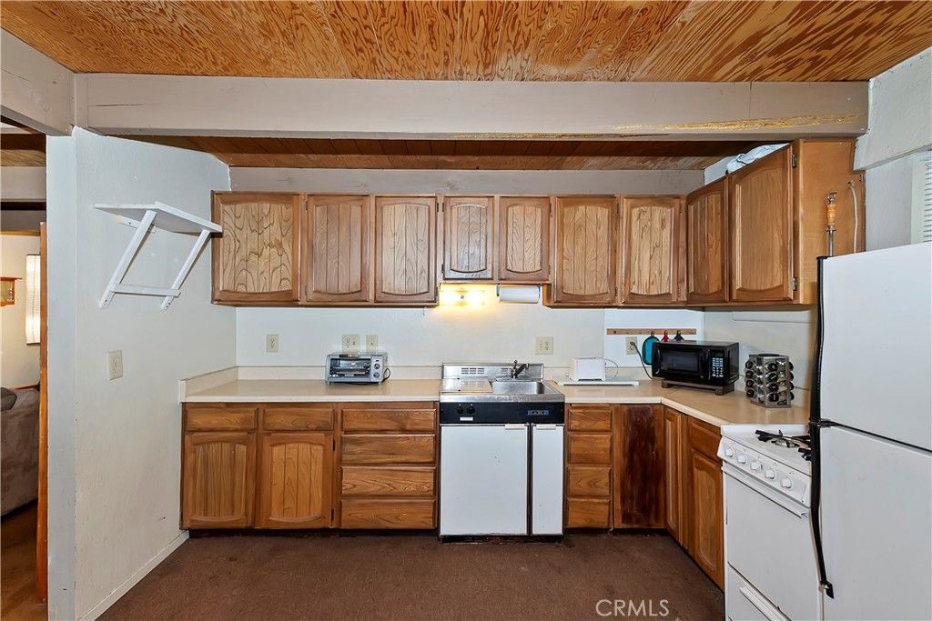 Image 24 of property listing at 432 E Big Bear Boulevard, Big Bear City, CA 92314