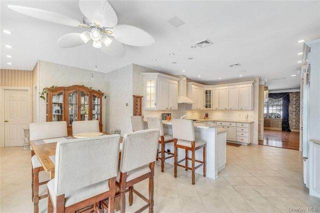 49 Woodcrest Drive, Hopewell Junction, NY 12533