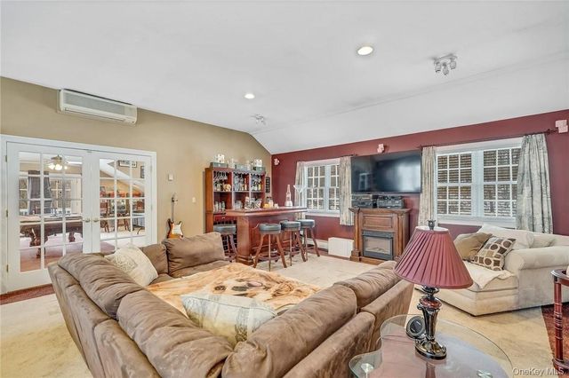 49 Woodcrest Drive, Hopewell Junction, NY 12533