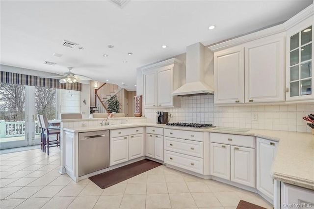 49 Woodcrest Drive, Hopewell Junction, NY 12533