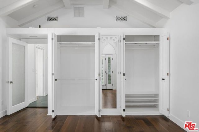 645 N Sierra Bonita Avenue, Los Angeles, CA 90036