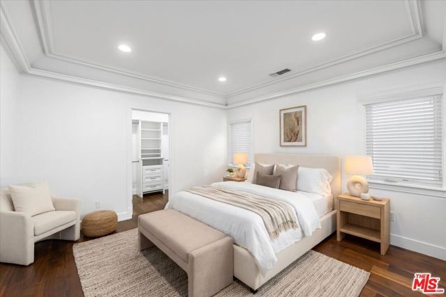 645 N Sierra Bonita Avenue, Los Angeles, CA 90036