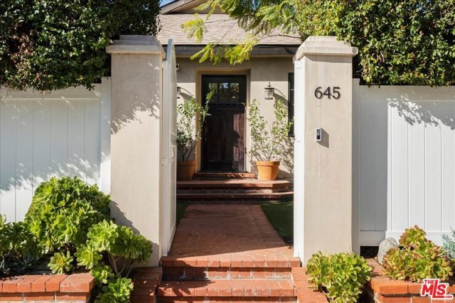 645 N Sierra Bonita Avenue, Los Angeles, CA 90036