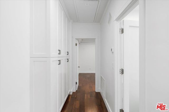 645 N Sierra Bonita Avenue, Los Angeles, CA 90036