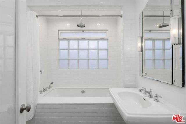 645 N Sierra Bonita Avenue, Los Angeles, CA 90036