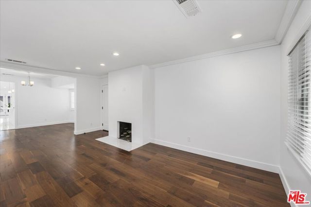 645 N Sierra Bonita Avenue, Los Angeles, CA 90036