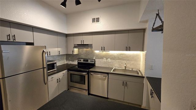 520 S ARMENIA AVENUE 1238, Tampa, FL 33609