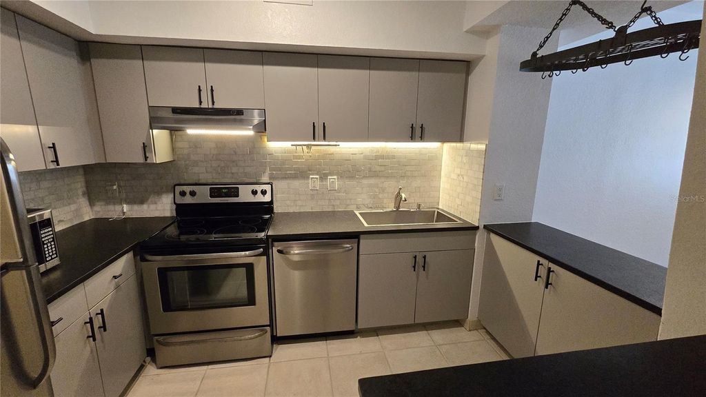 Image 3 of property listing at 520 S ARMENIA AVENUE 1238, Tampa, FL 33609