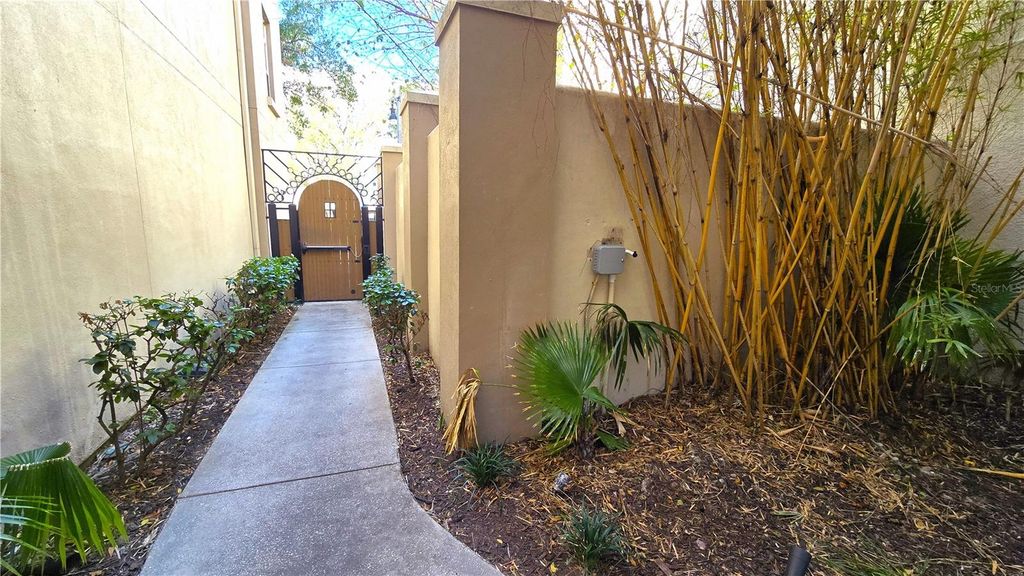 Image 52 of property listing at 520 S ARMENIA AVENUE 1238, Tampa, FL 33609