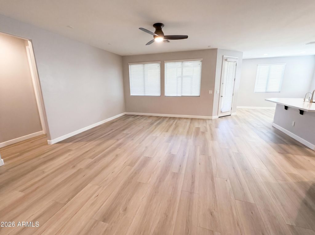 18840 W MERCER Lane, Surprise, AZ 85388 — photo 3