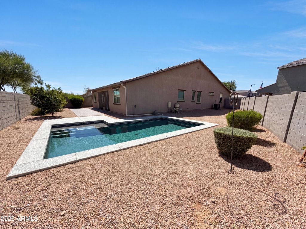 18840 W MERCER Lane, Surprise, AZ 85388 — photo 5