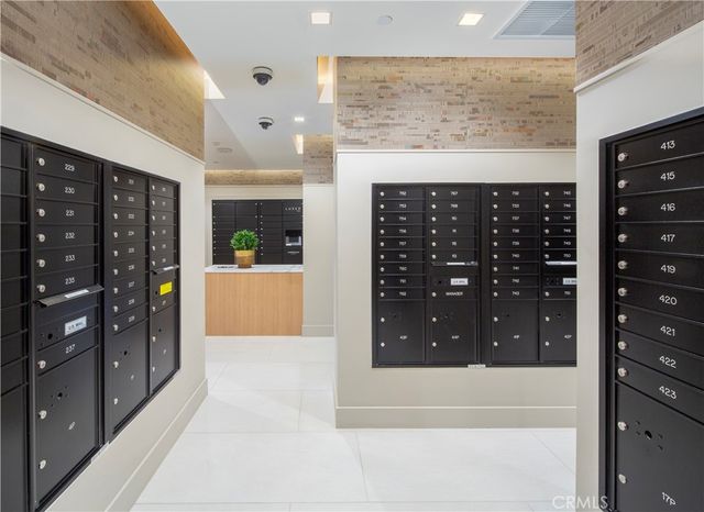 6235 Topanga Canyon Blvd Street 250B, Woodland Hills, CA 91367