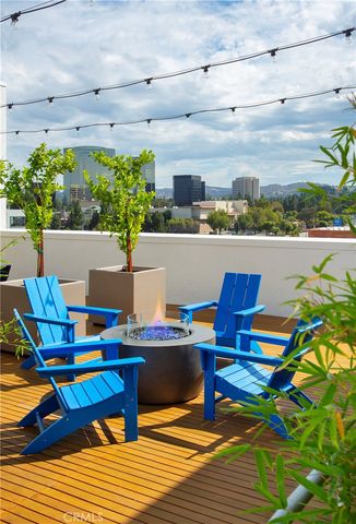 6235 Topanga Canyon Blvd Street 250B, Woodland Hills, CA 91367