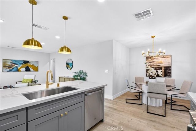 10553 Mcbroom Street, Sunland, CA 91040