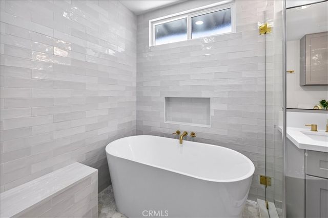 10553 Mcbroom Street, Sunland, CA 91040