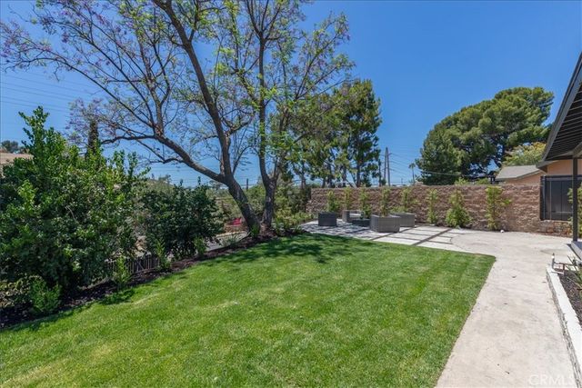 10553 Mcbroom Street, Sunland, CA 91040