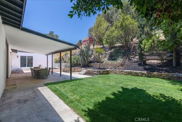10553 Mcbroom Street, Sunland, CA 91040