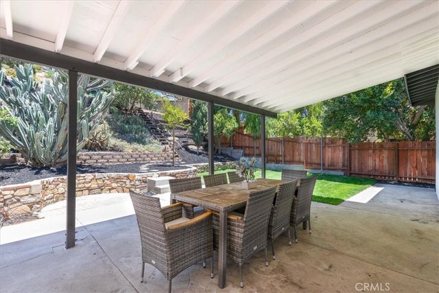 10553 Mcbroom Street, Sunland, CA 91040
