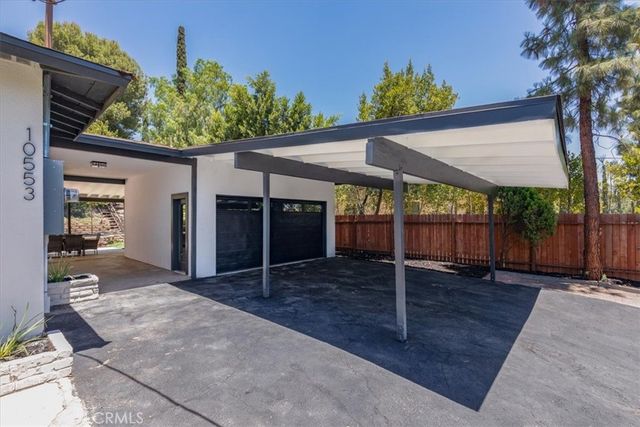 10553 Mcbroom Street, Sunland, CA 91040