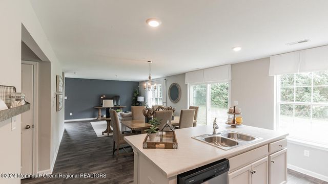 107 W 6th Street, Howell, NJ 07731