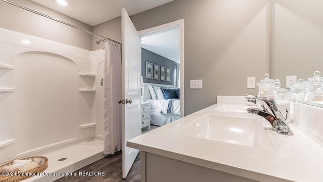 107 W 6th Street, Howell, NJ 07731