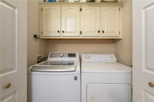 209 Hillside Drive, Baldwin City, KS 66006