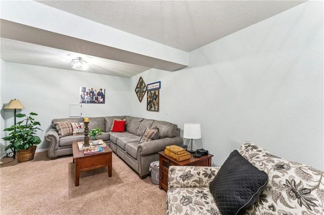 209 Hillside Drive, Baldwin City, KS 66006