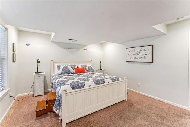 209 Hillside Drive, Baldwin City, KS 66006