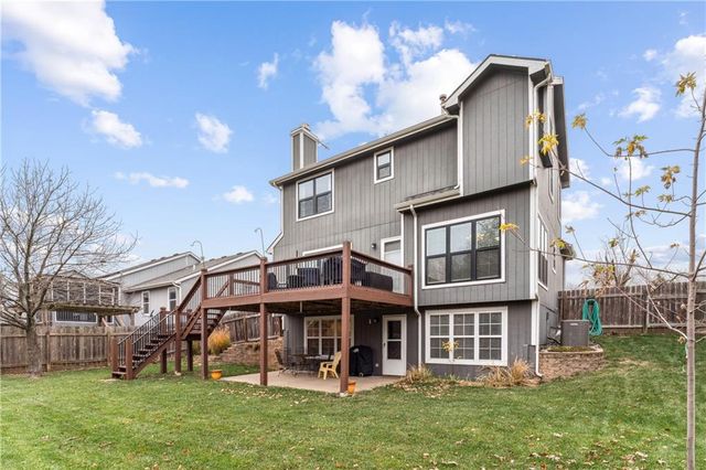 209 Hillside Drive, Baldwin City, KS 66006