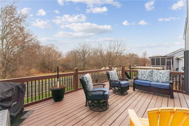 209 Hillside Drive, Baldwin City, KS 66006