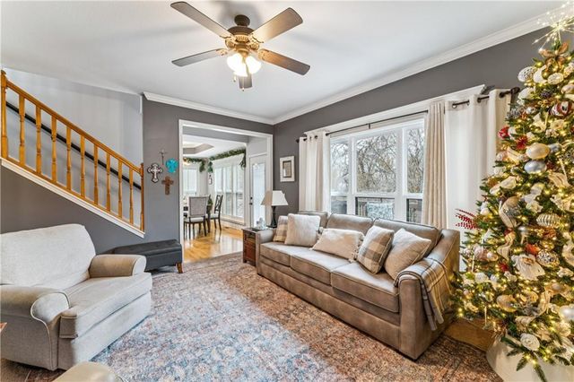 209 Hillside Drive, Baldwin City, KS 66006