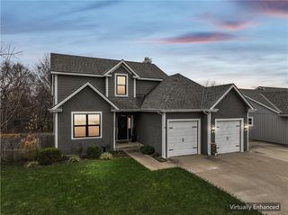 209 Hillside Drive, Baldwin City, KS 66006