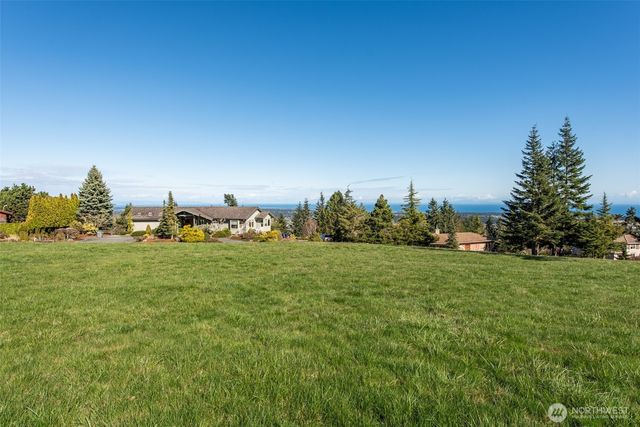 9999 Fawn Lane, Sequim, WA 98382