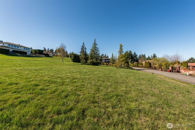 9999 Fawn Lane, Sequim, WA 98382