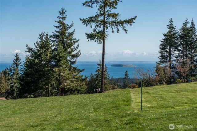 9999 Fawn Lane, Sequim, WA 98382