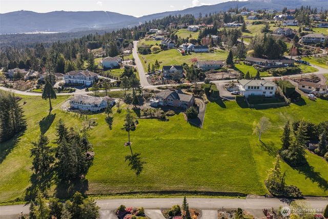 9999 Fawn Lane, Sequim, WA 98382