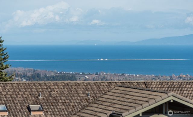 9999 Fawn Lane, Sequim, WA 98382