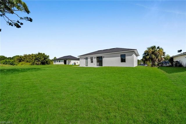 2709 50th ST W, Lehigh Acres, FL 33971