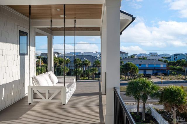 1107 Via Deluna Dr, Pensacola Beach, FL 32561
