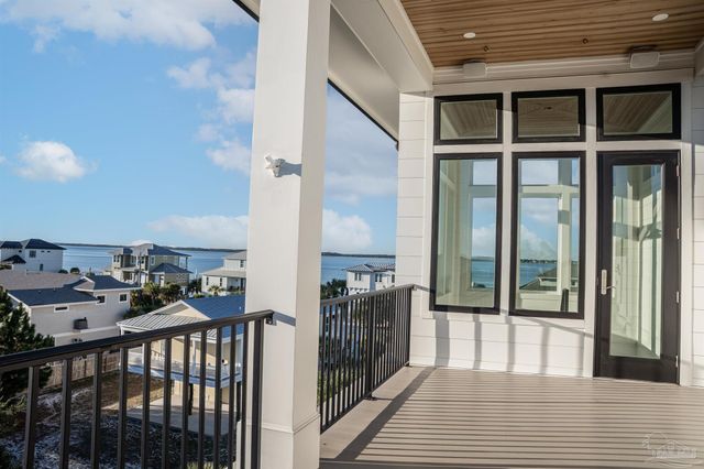 1107 Via Deluna Dr, Pensacola Beach, FL 32561
