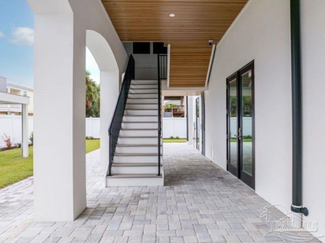 1107 Via Deluna Dr, Pensacola Beach, FL 32561