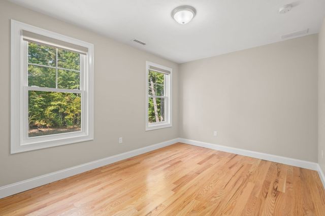 63 Locust St, Salisbury, MA 01952