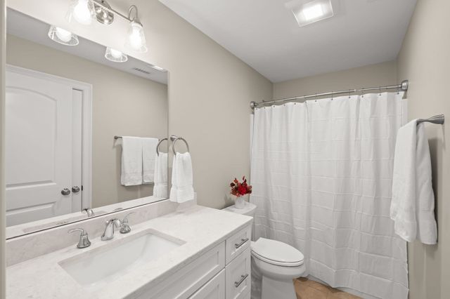 63 Locust St, Salisbury, MA 01952