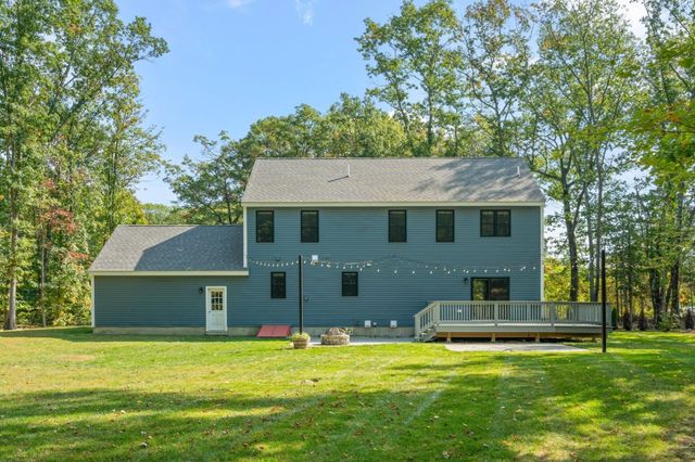 63 Locust St, Salisbury, MA 01952
